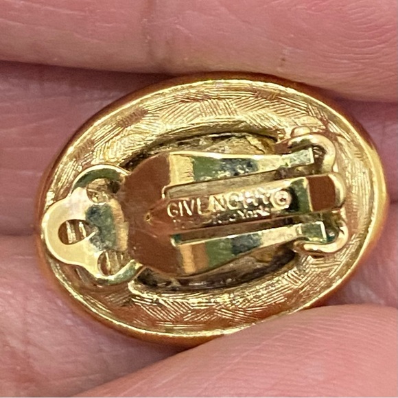 Vintage GIVENCHY New York Goldtone Oval Clear Crystal Rhinestone Clip Earrings - Picture 13 of 16